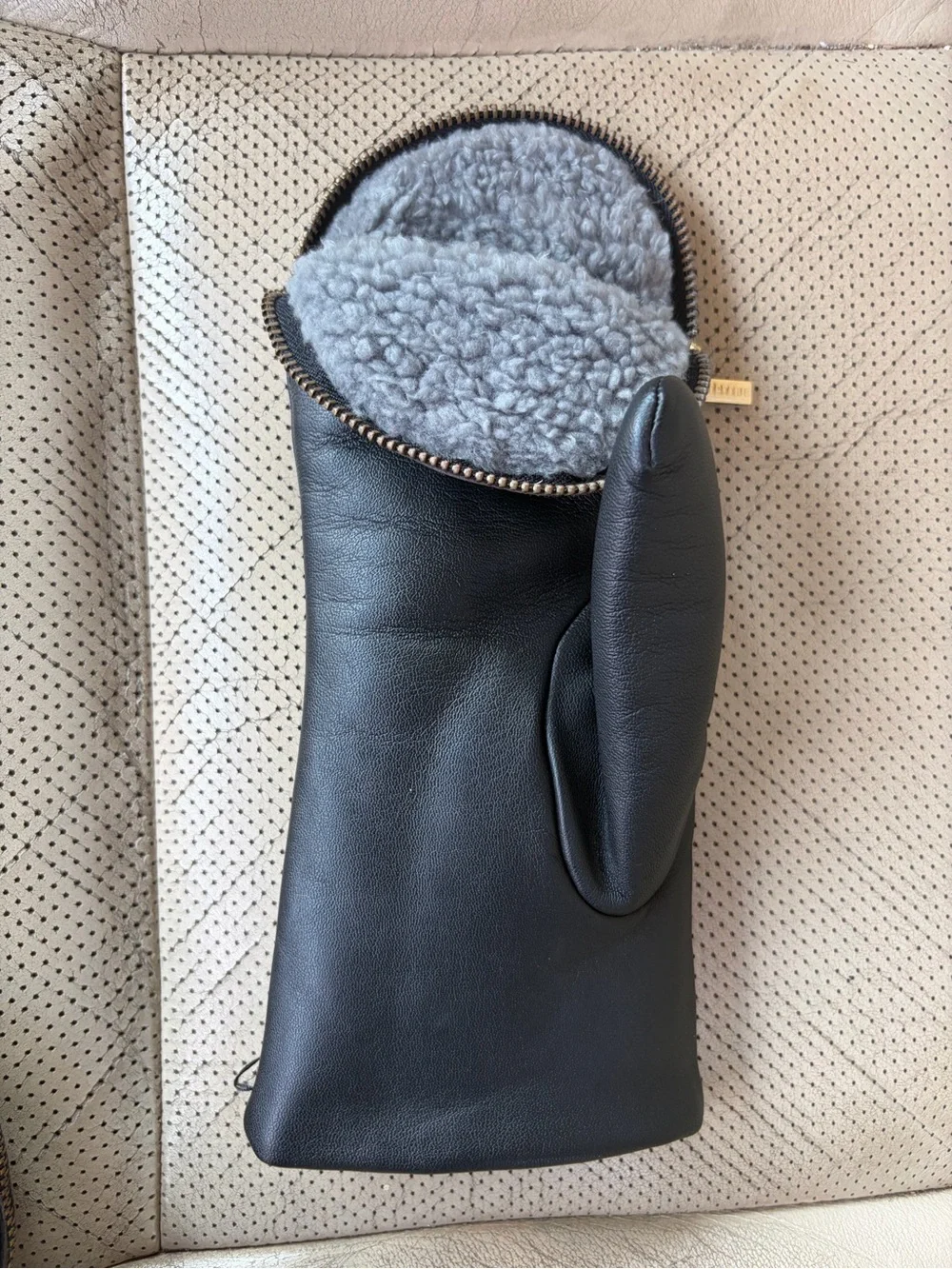 Aristide Anthropologie Mittens Lamb Leather Fleece Black Size 8 Small Warm